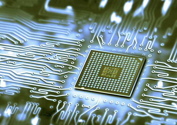 在芯片制造中，激光切割機扮演的角色是什么？(圖1)