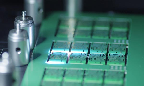 使用紫外激光切割機的功率真的越大越好嗎？