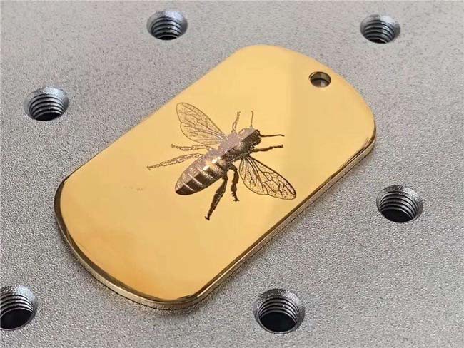 激光打標(biāo)機(jī)與激光鐳雕機(jī)：同根異名，技術(shù)精髓共探(圖2)